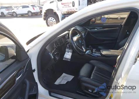 2018 BMW 530E Iperformance z USA, uszkodzony, nr VIN WBAJA9C52JB249125